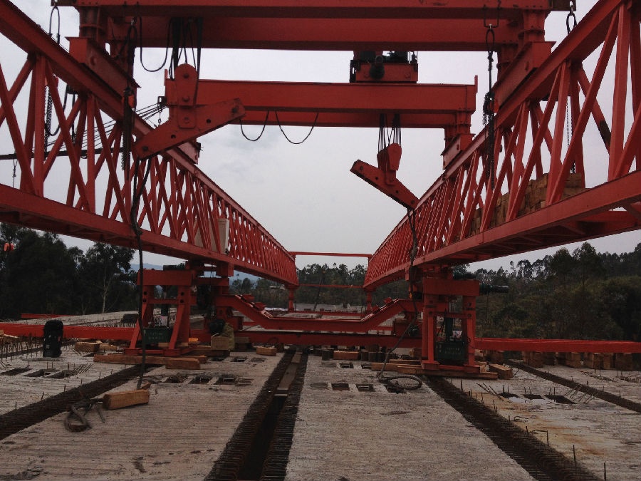 架橋機安全監(jiān)控系統(tǒng)安裝照片（二）