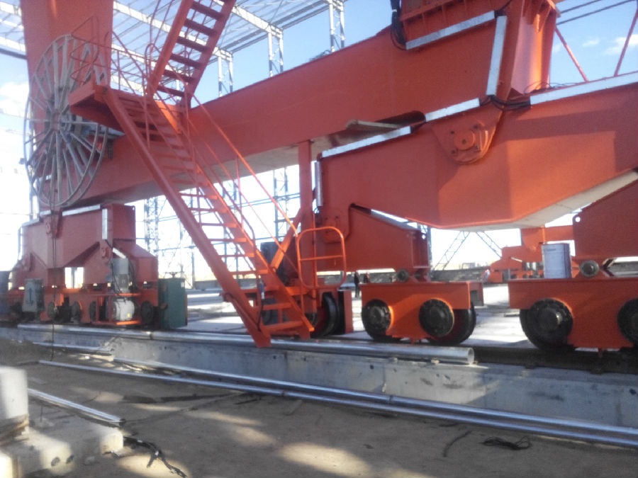 內蒙古蘭石門式起重機安全監控系統現場安裝圖二十六